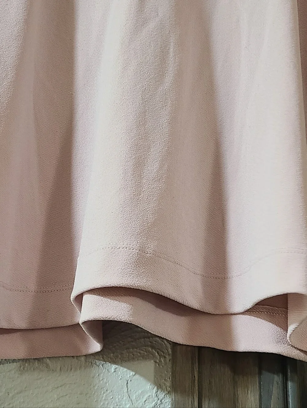 Banana Republic Smocked Crepe Top Pink - Size Small